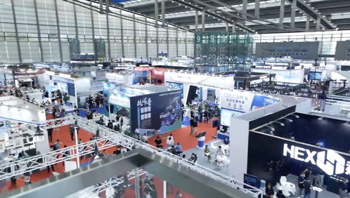 新华全媒+ | 科技之光闪耀鹏城 世界无人机大会启幕，三千“智翼”翱翔背后的软实力